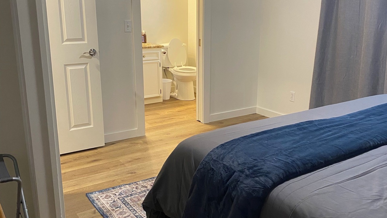 Photo of Bedroom in Keizer