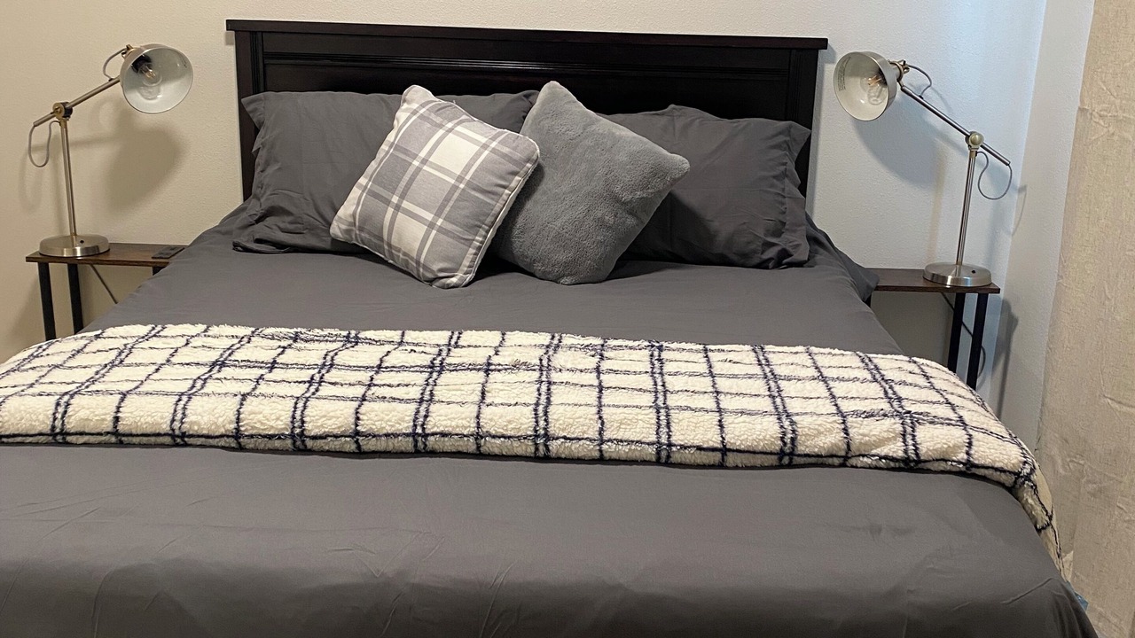 Photo of Bedroom in Keizer