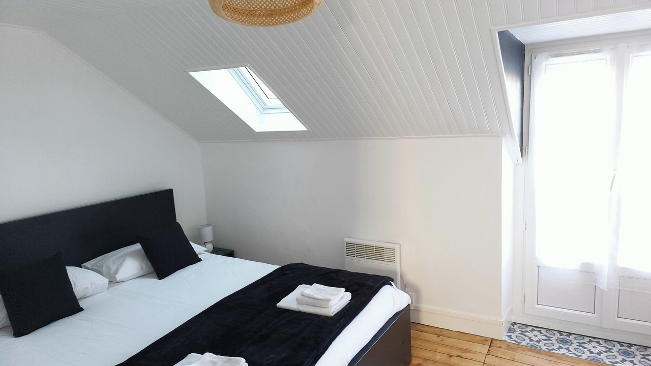 Photo of Bedroom in Saint-Marcan
