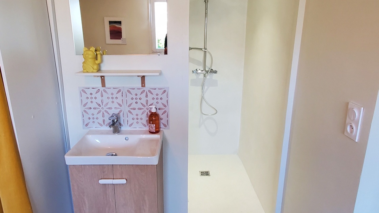 Photo of Bathroom in Lion d'Or - Gilarderie