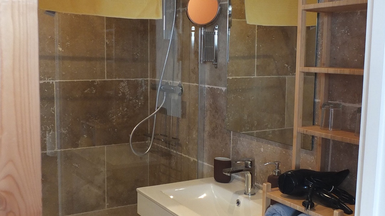 Photo of Bathroom in Valognes