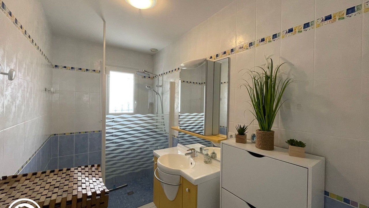 Photo of Bathroom in Bretignolles-sur-Mer