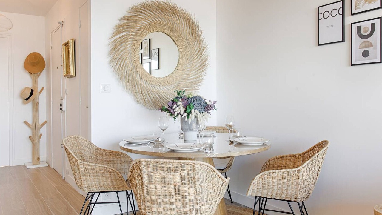 Photo of Others in Le Home