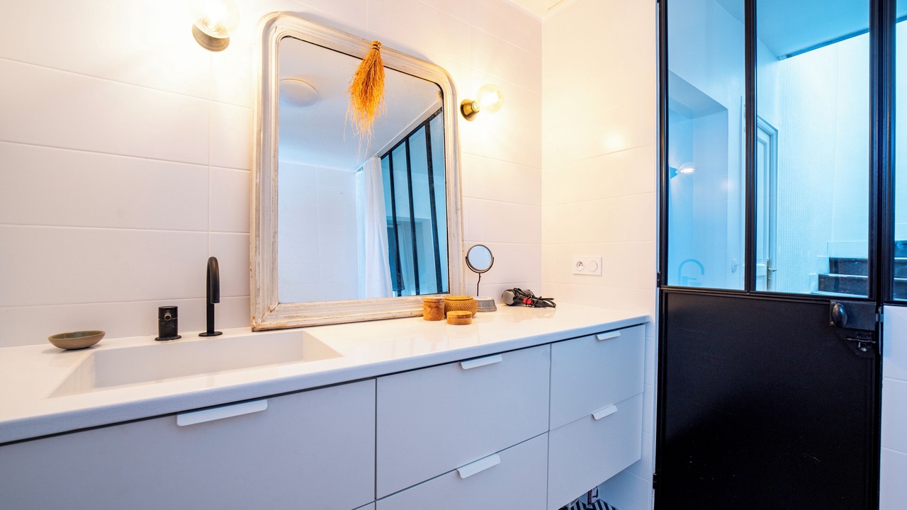 Photo of Bathroom in Garches