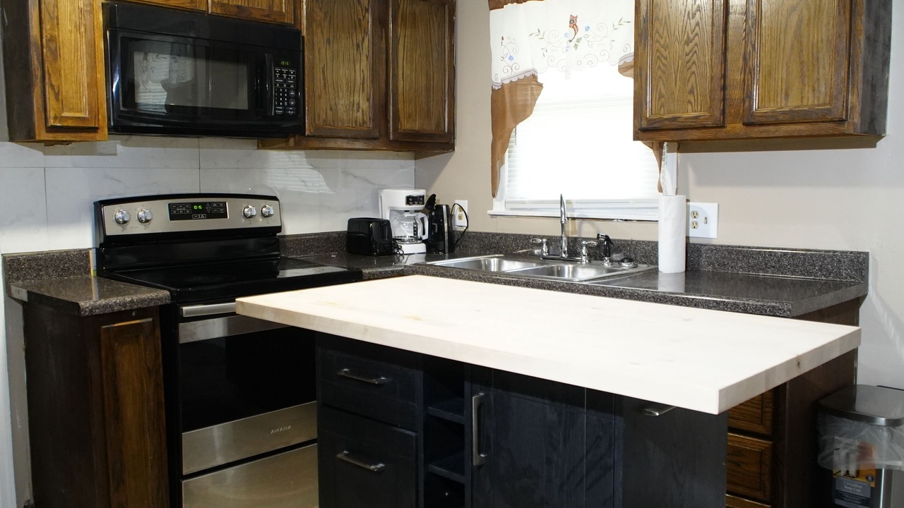 Photo of Kitchen in Leslie Estates