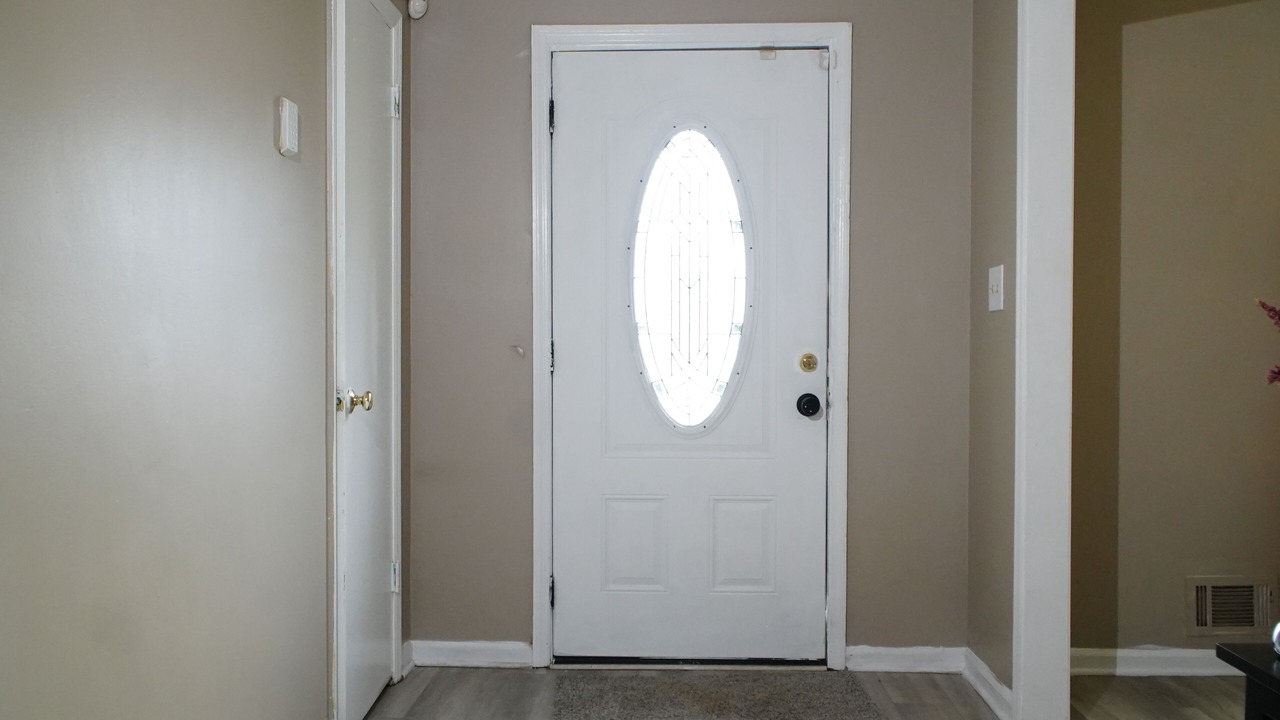 Photo of Others in Leslie Estates