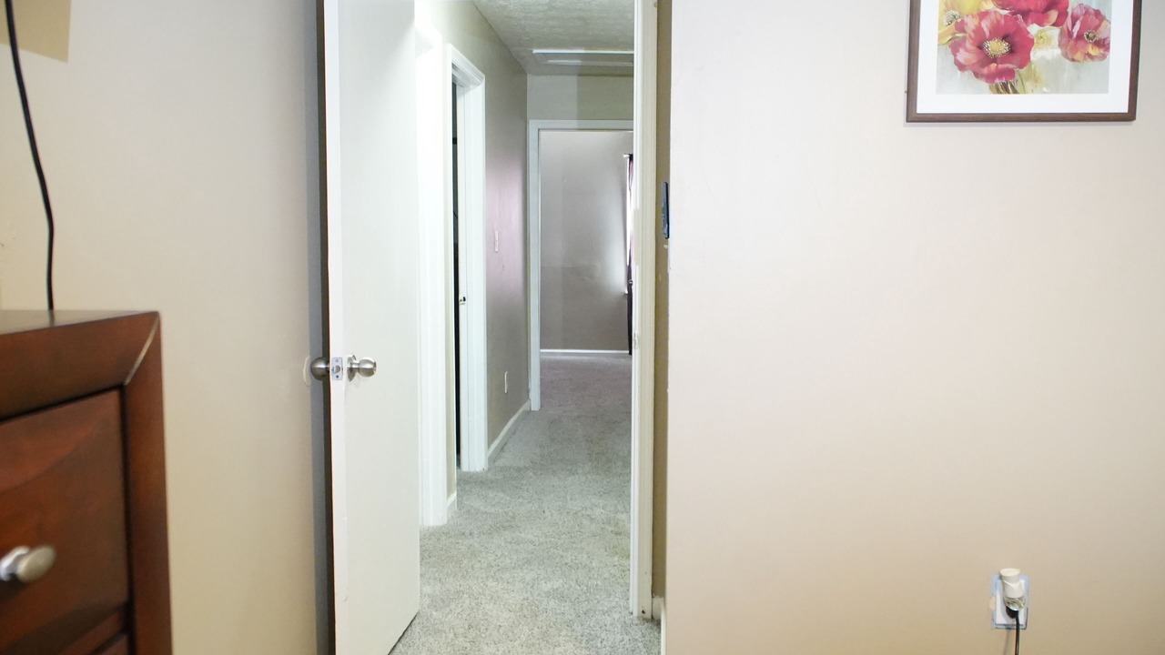 Photo of Others in Leslie Estates