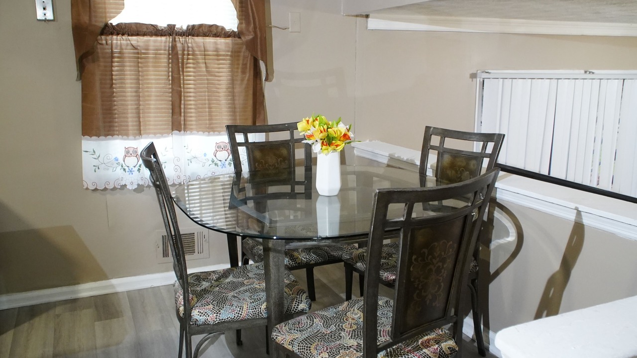 Photo of Others in Leslie Estates