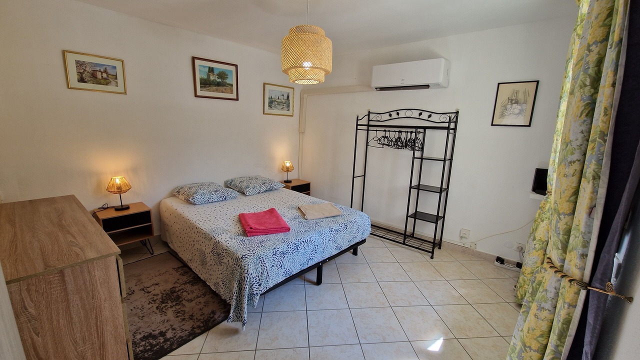 Photo of Bedroom in Sommieres