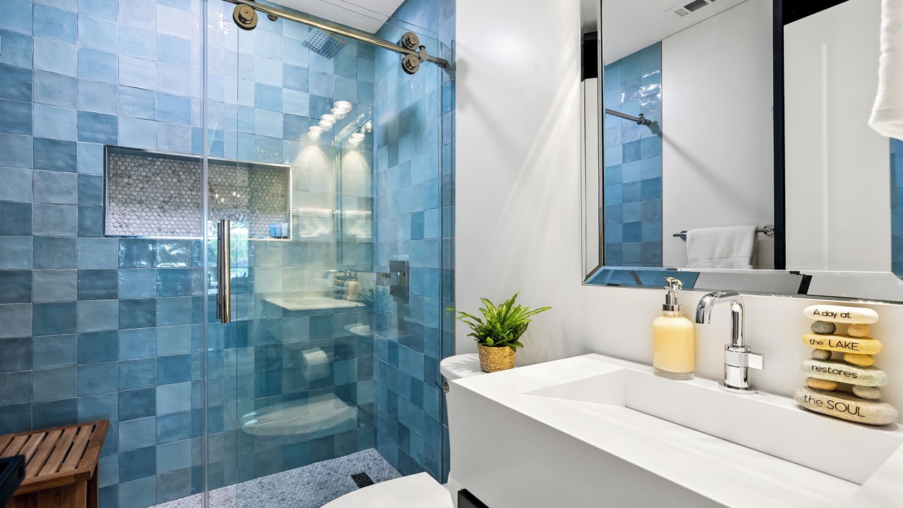 Photo of Bathroom in Tool