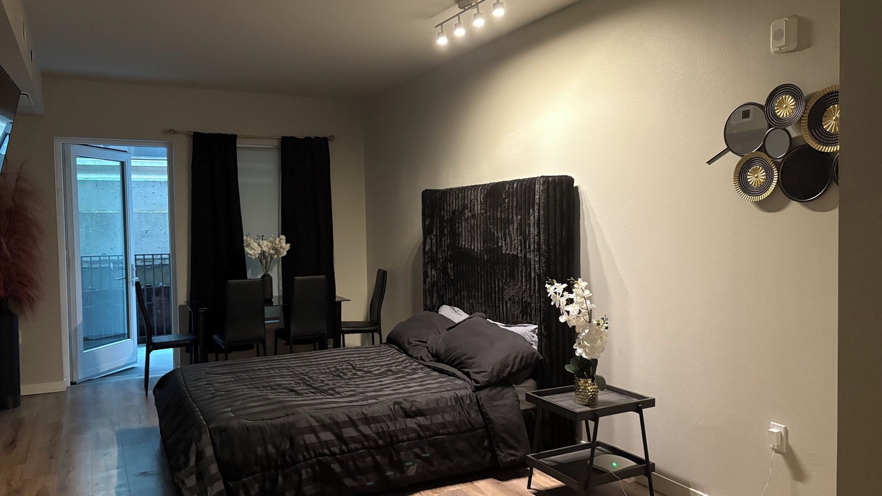 Photo of Bedroom in Lakeside