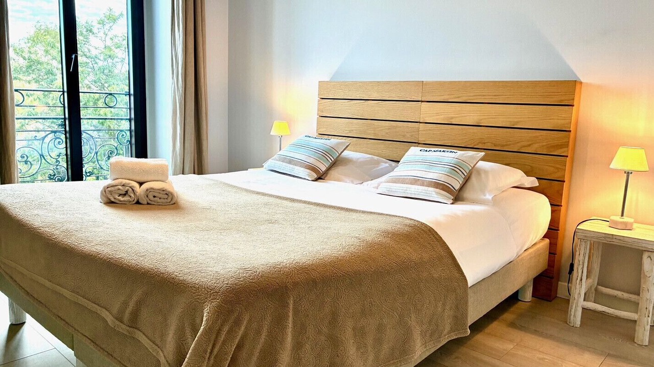 Photo of Bedroom in Jean-Medecin