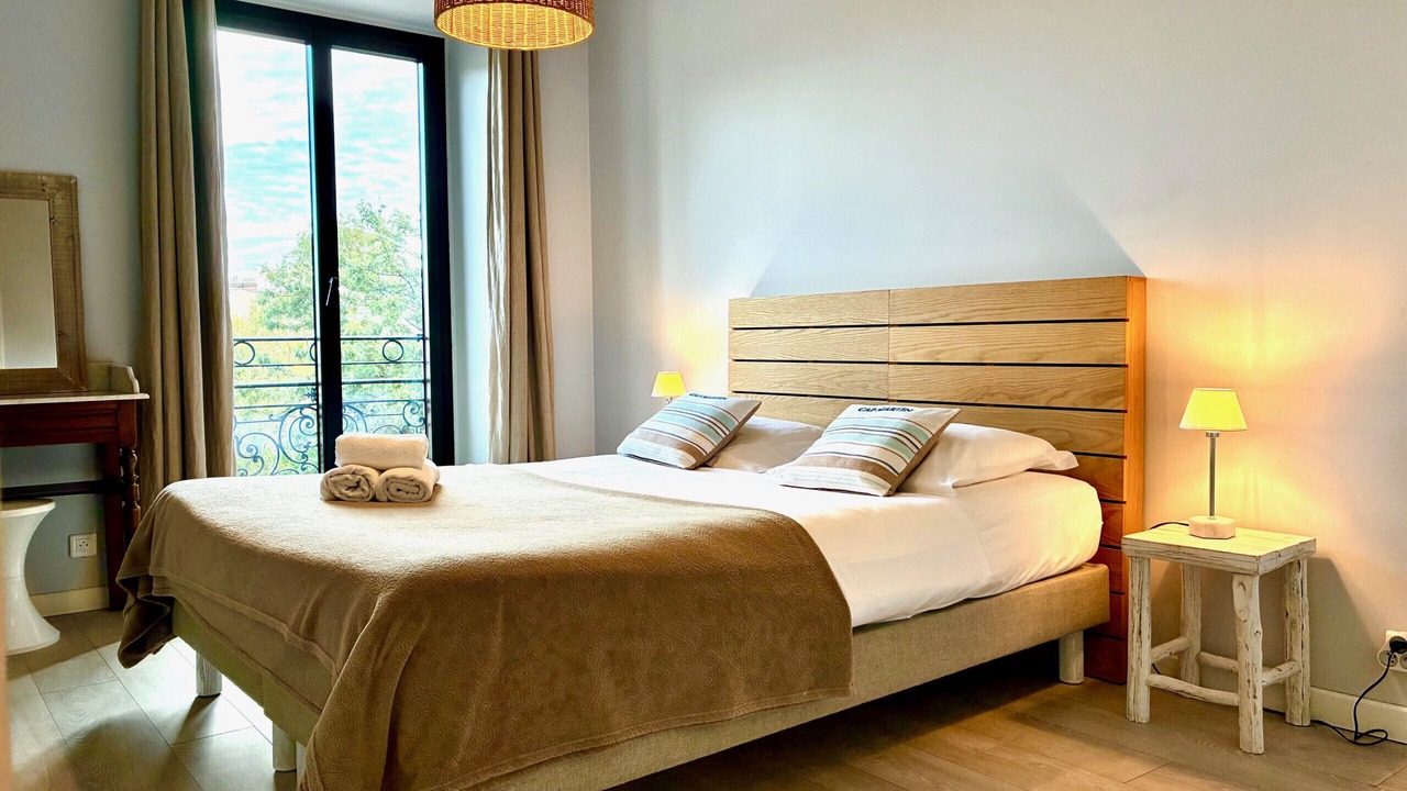 Photo of Bedroom in Jean-Medecin