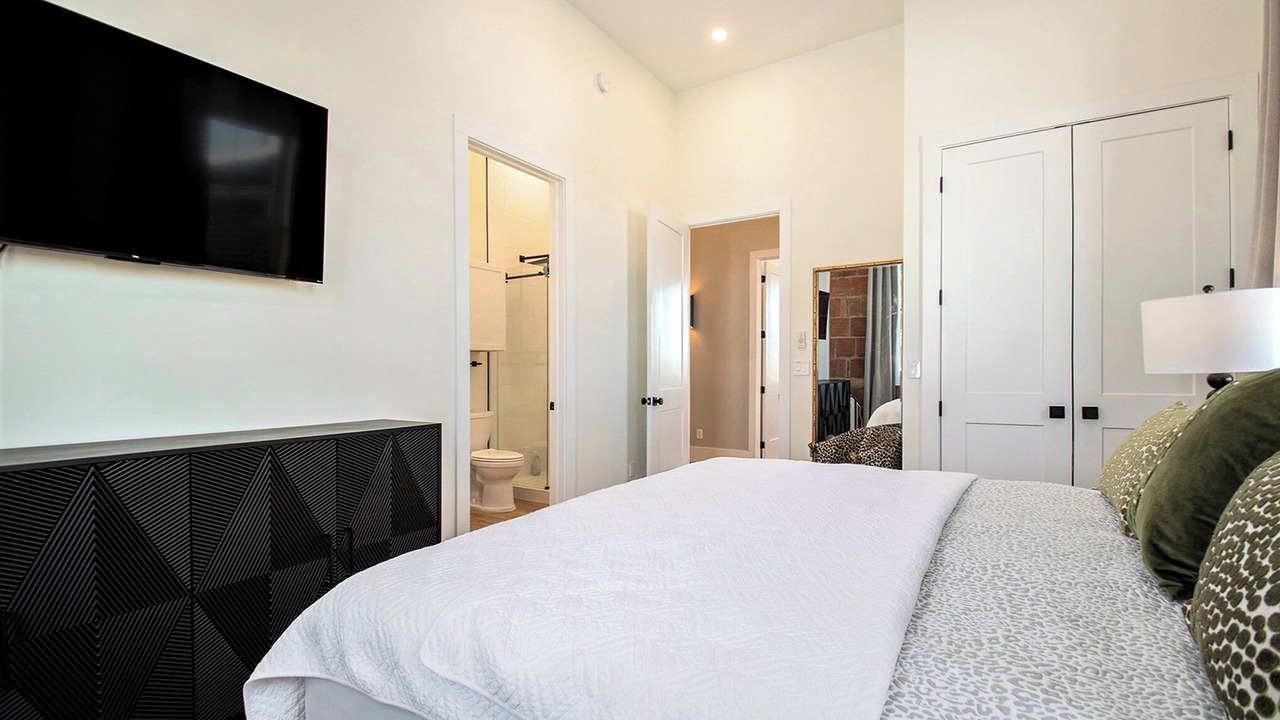Photo of Bedroom in Three Oaks
