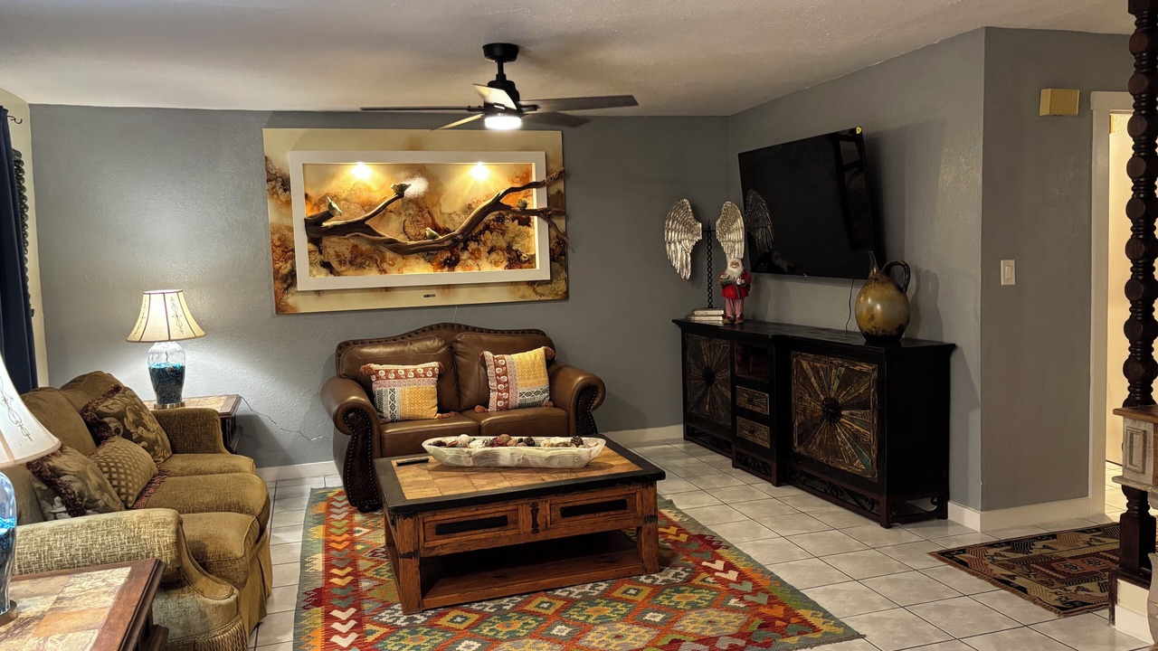 Photo of Livingroom in Bonanza