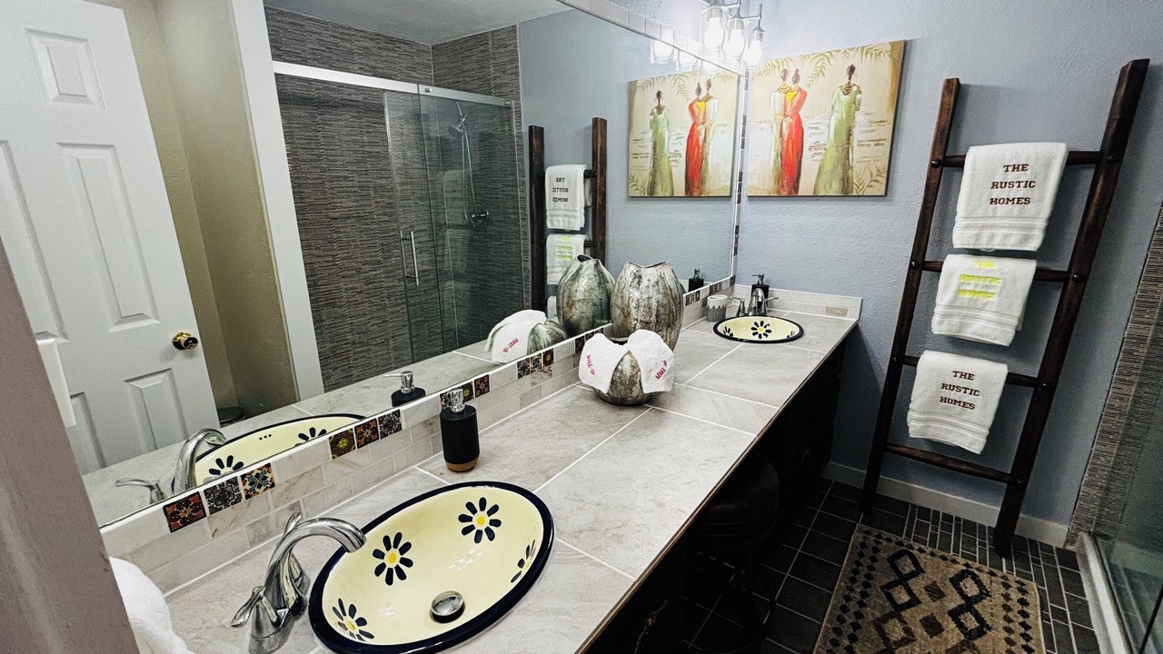 Photo of Bathroom in Bonanza