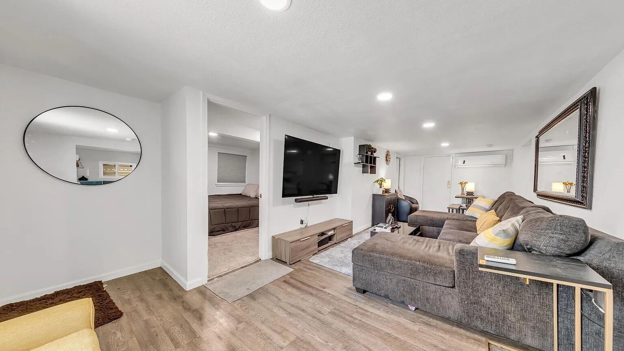 Photo of Livingroom in Land Park