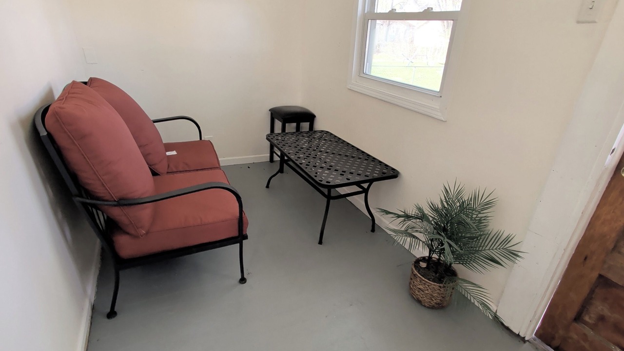 Photo of Livingroom in Auburn