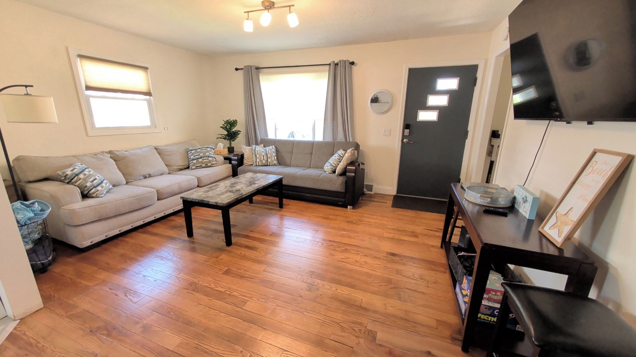 Photo of Livingroom in Auburn