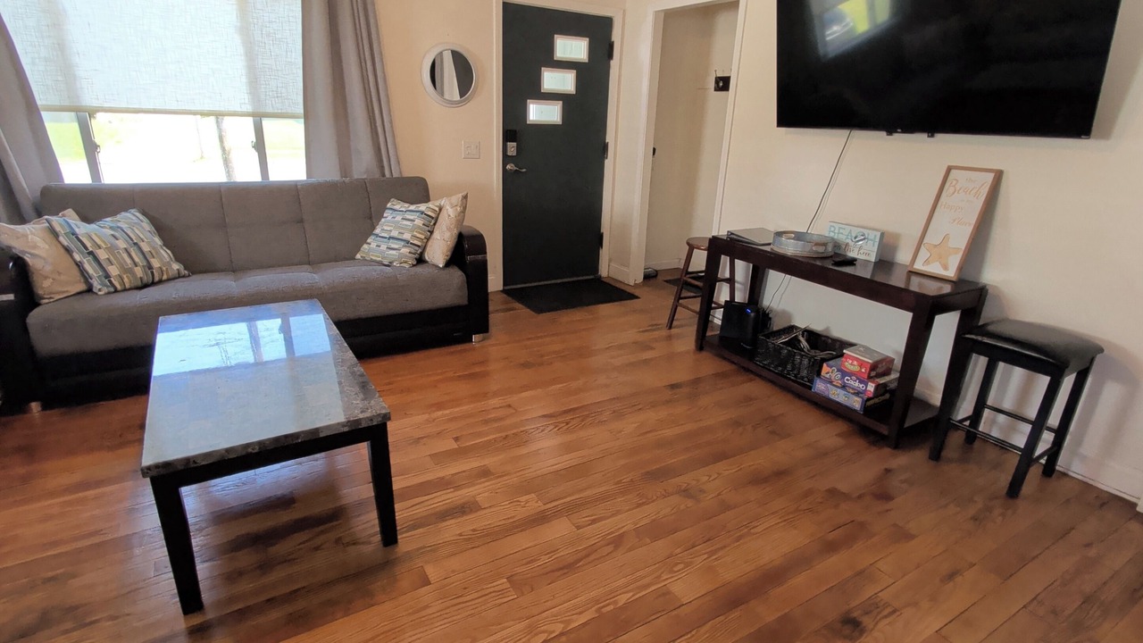 Photo of Livingroom in Auburn