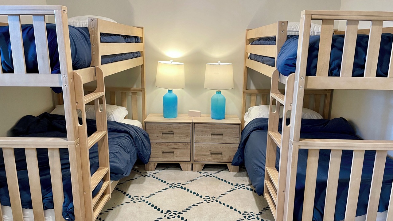 Photo of Bedroom in West of Town