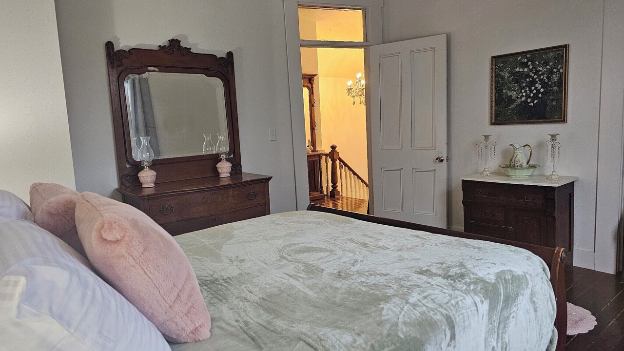 Photo of Bedroom in Independence