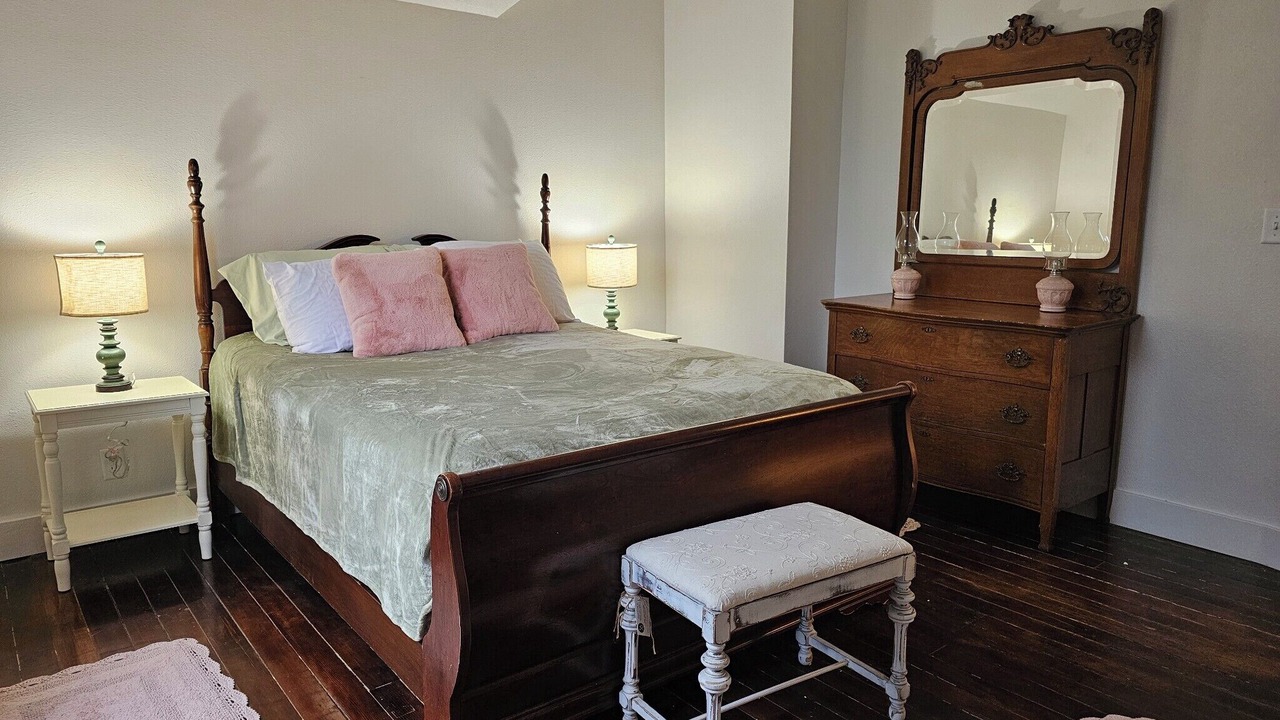 Photo of Bedroom in Independence