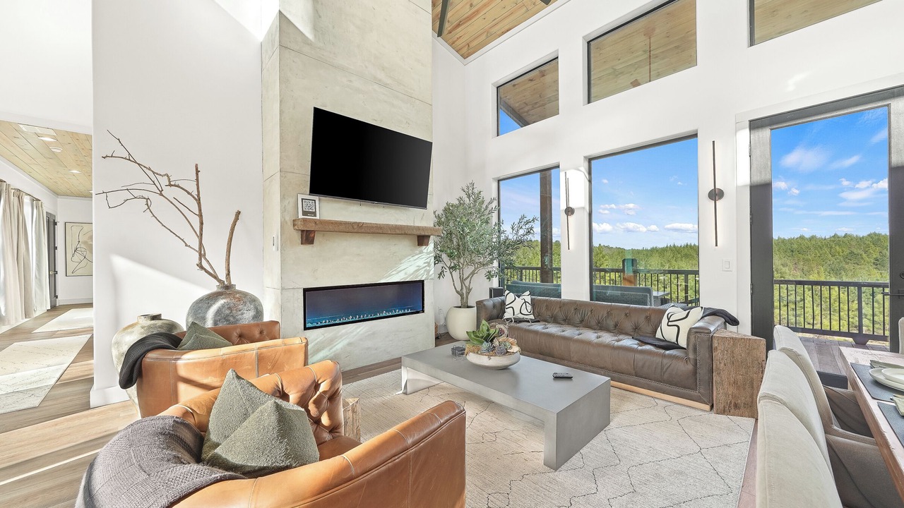 Photo of Livingroom in Broken Bow