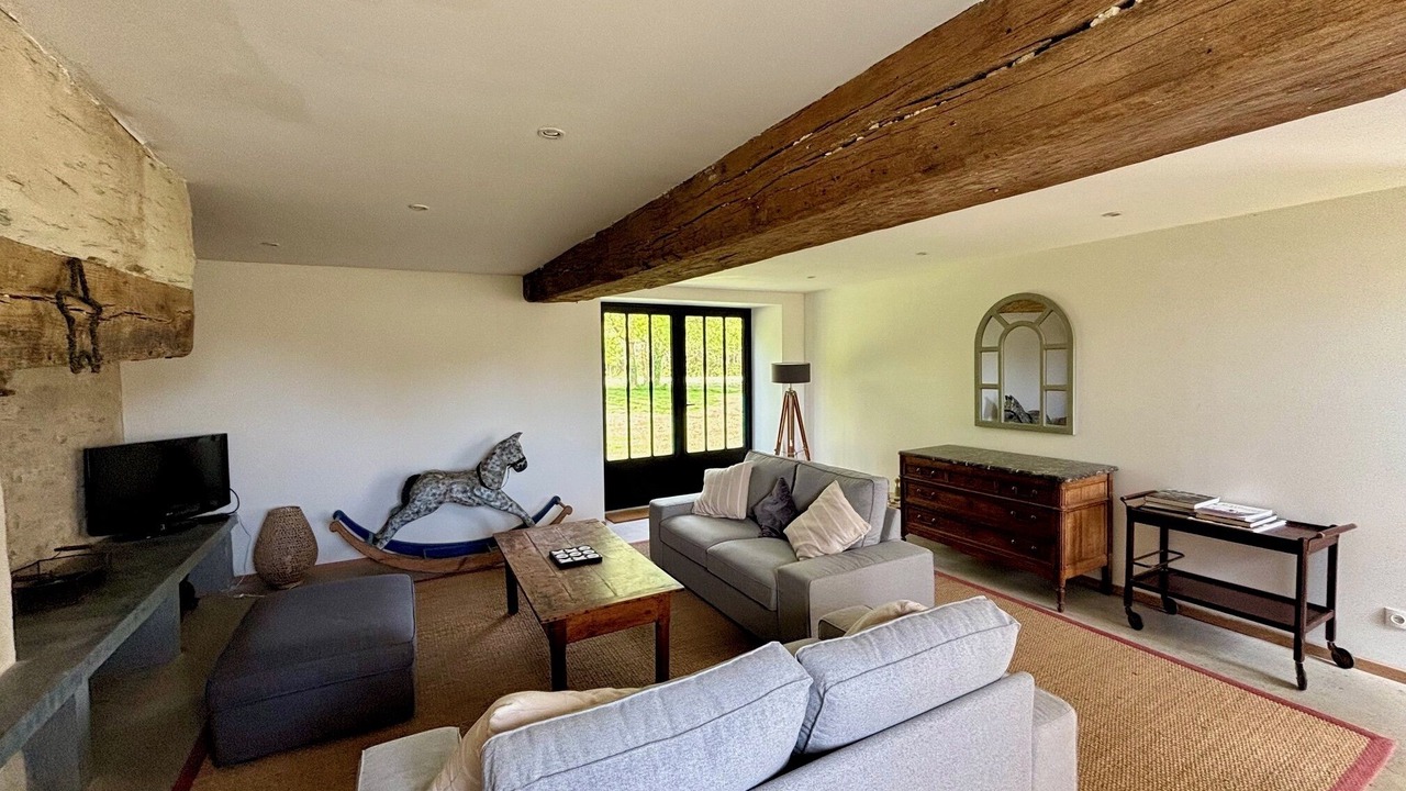 Photo of Livingroom in Segre-en-Anjou-Bleu