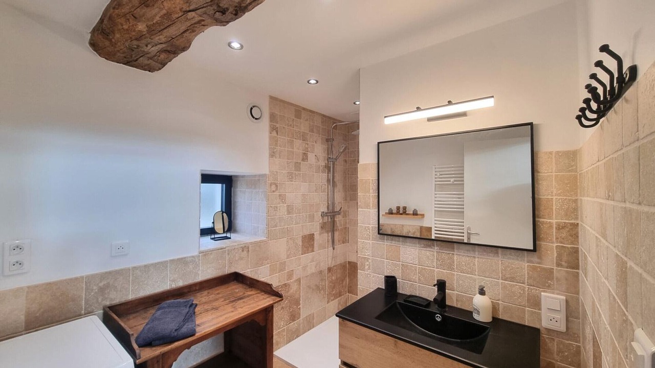 Photo of Bathroom in Pouilly-les-Feurs