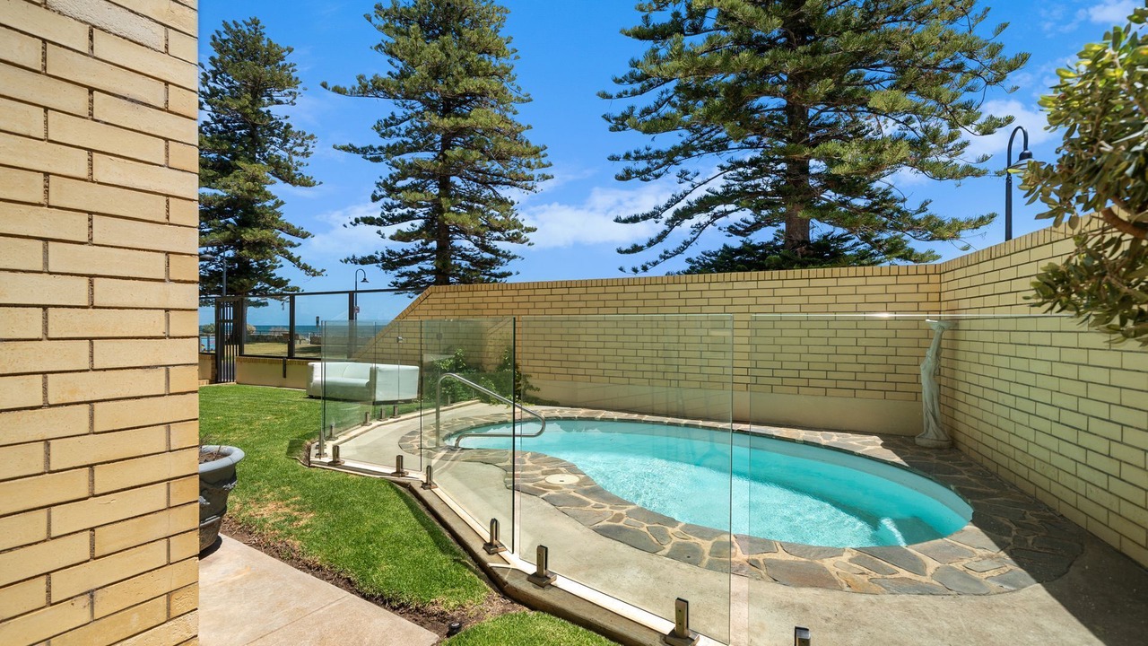 Photo of Outdoor in Glenelg