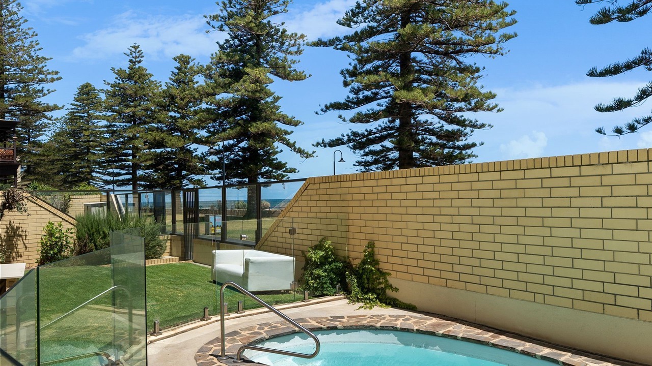 Photo of Outdoor in Glenelg