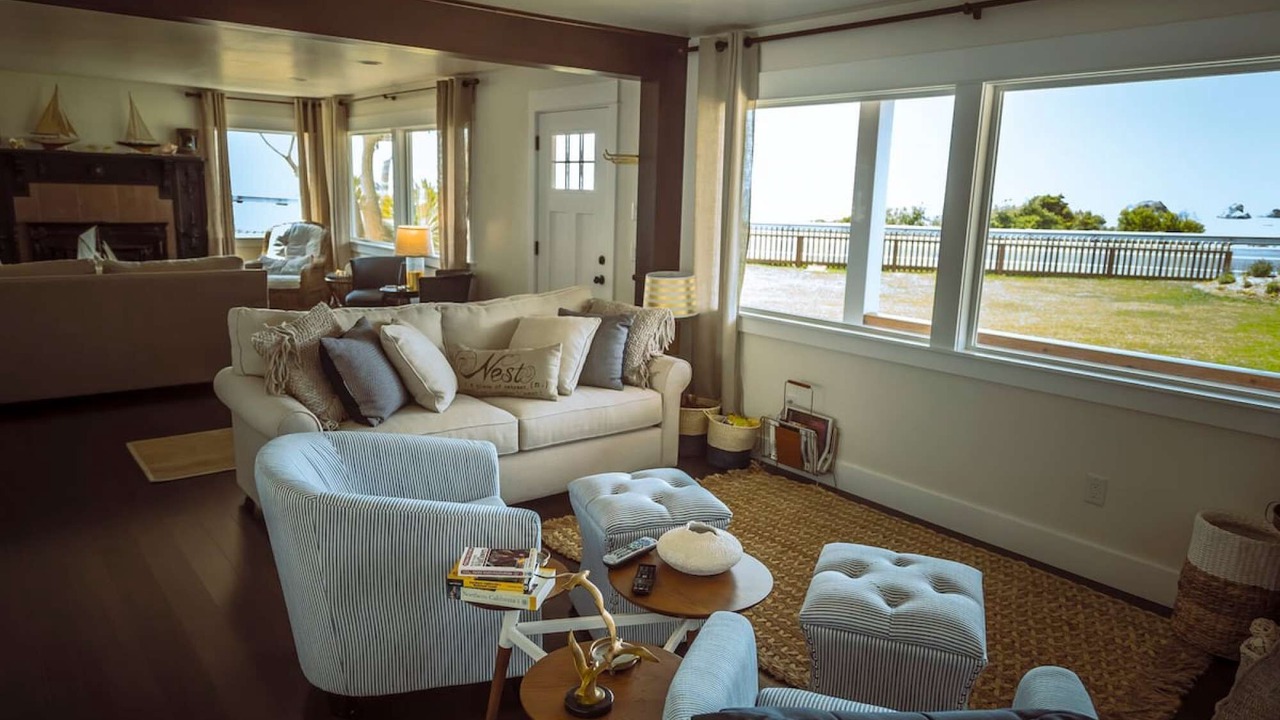 Photo of Livingroom in Crescent City North