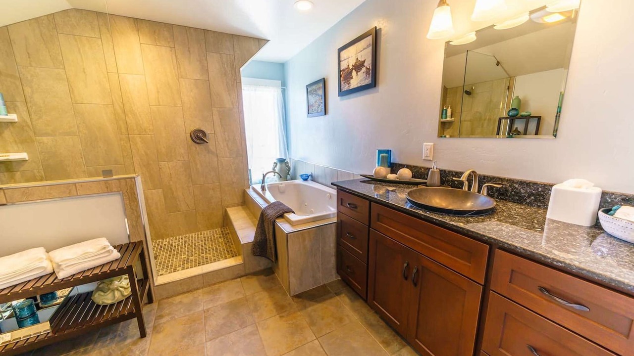 Photo of Bathroom in Crescent City North