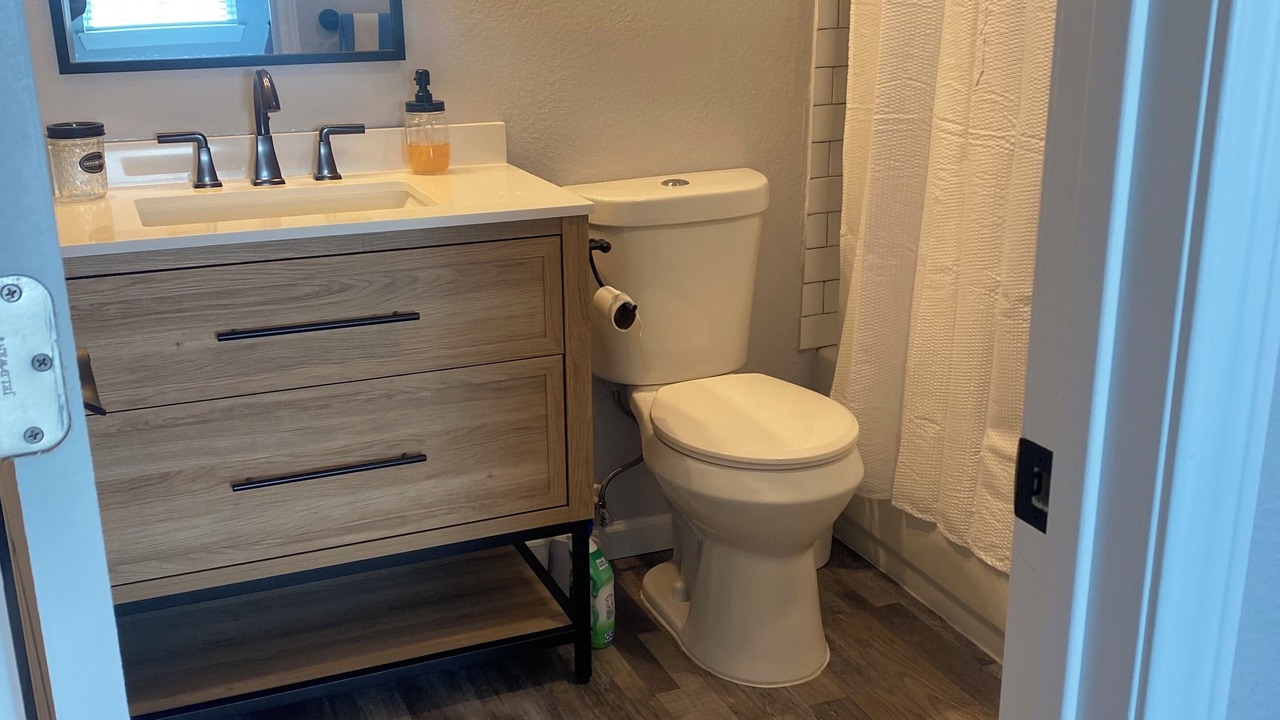 Photo of Bathroom in Sulphur Springs