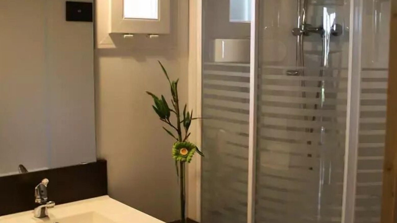 Photo of Bathroom in Ribes
