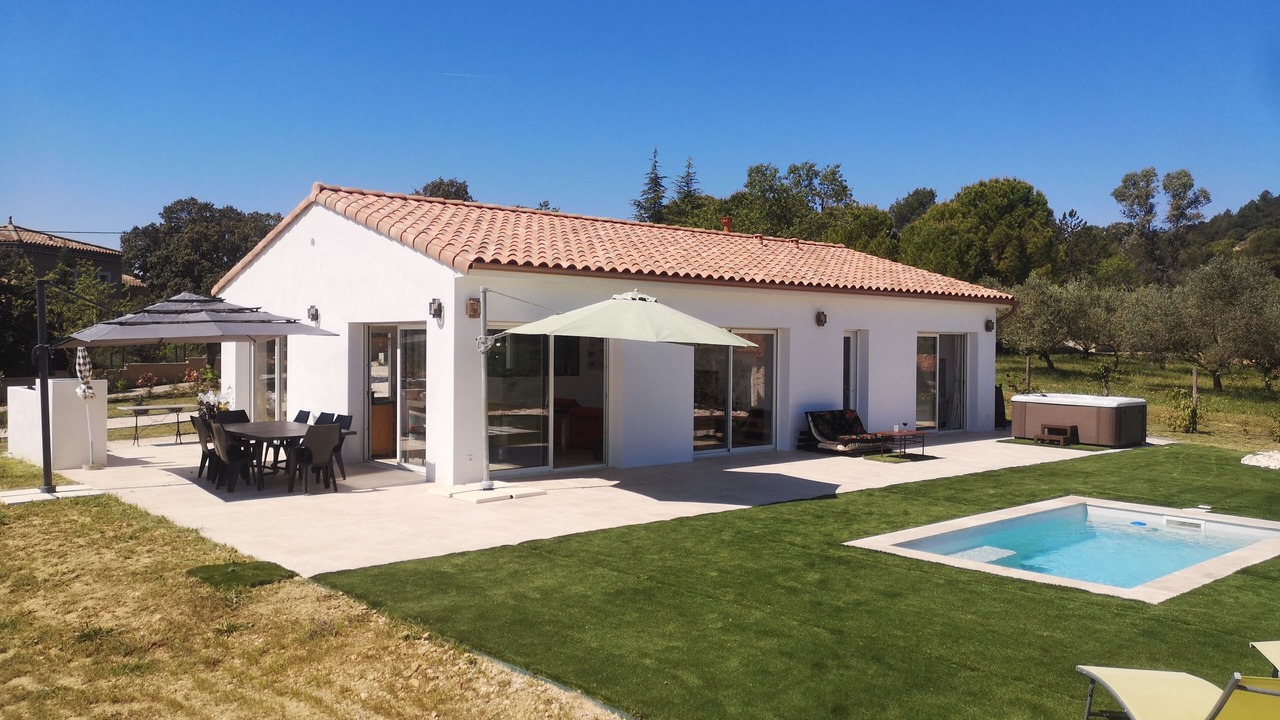 Photo of Outdoor in Les Mages