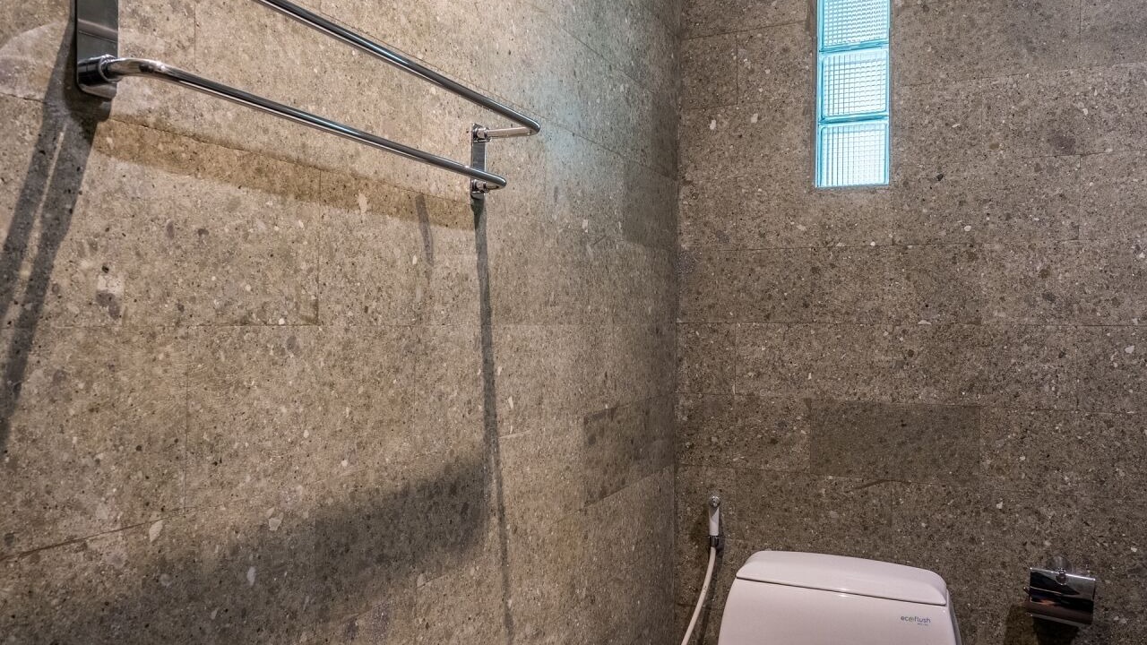 Photo of Bathroom in Singakerta