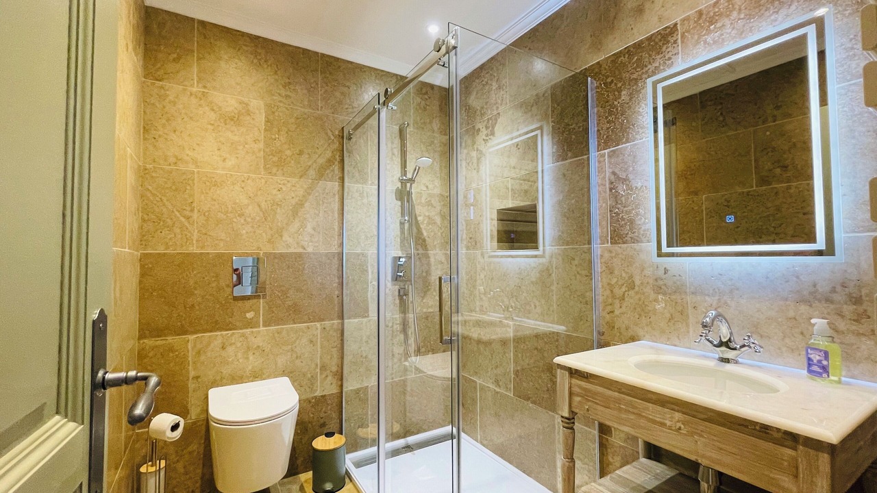 Photo of Bathroom in Vaugines