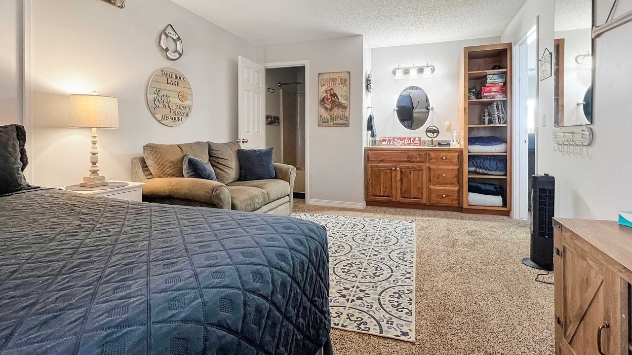 Photo of Bedroom in Kimberling City