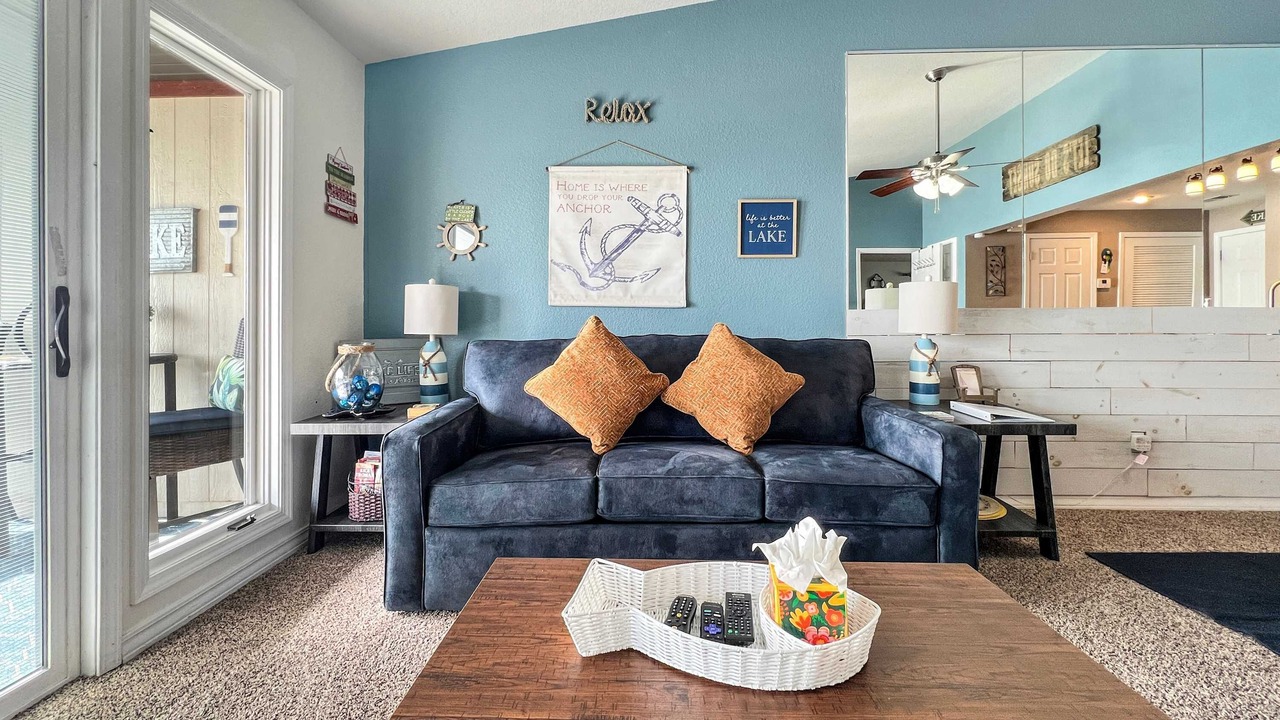 Photo of Livingroom in Kimberling City