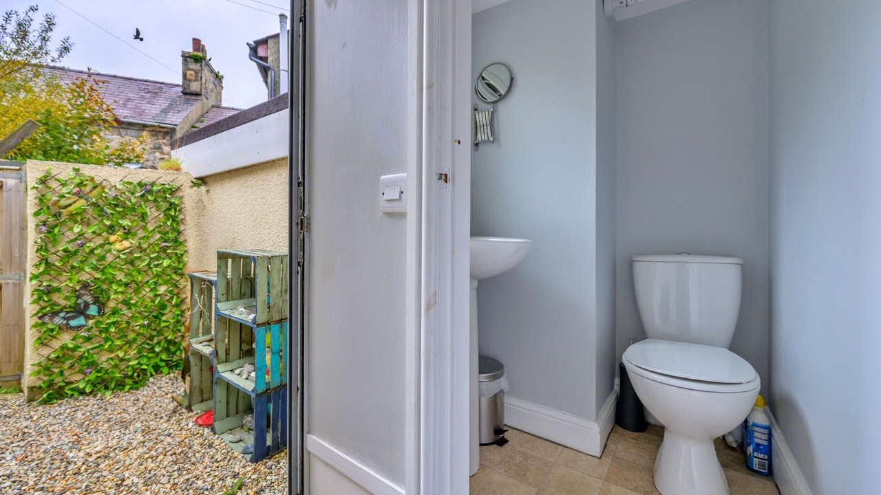 Photo of Bathroom in Trefor