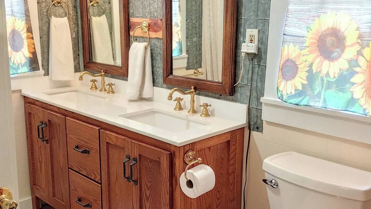 Photo of Bathroom in Calico Rock