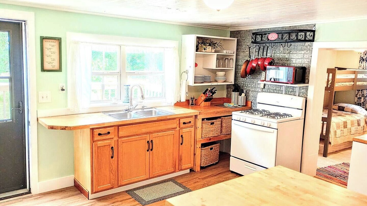 Photo of Kitchen in Calico Rock