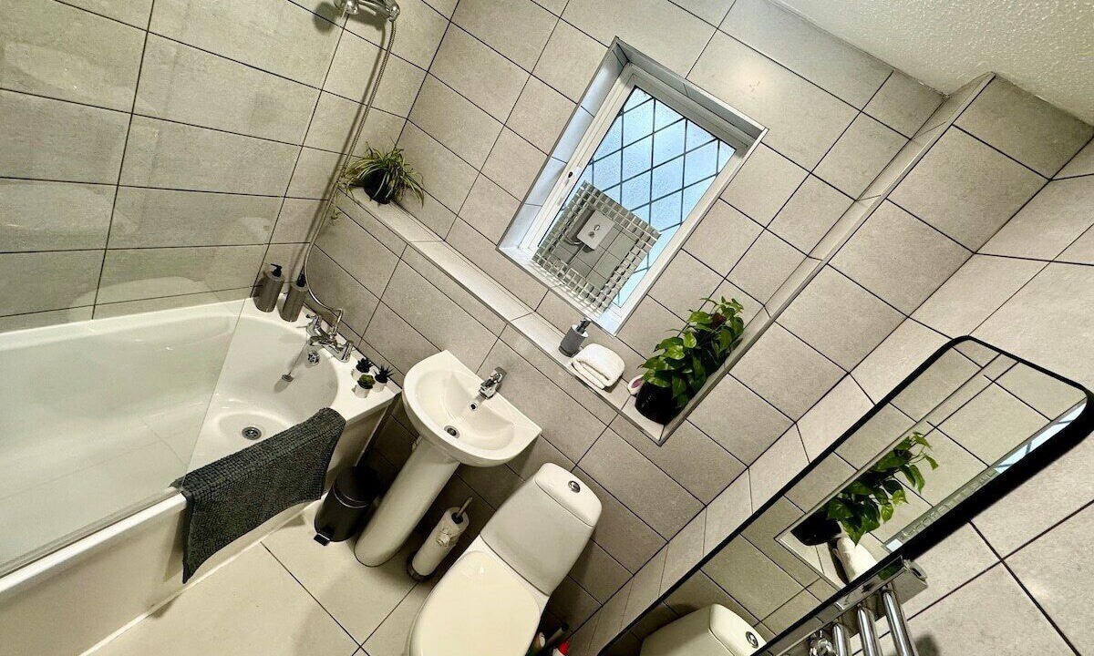 Photo of Bathroom in Kidlington