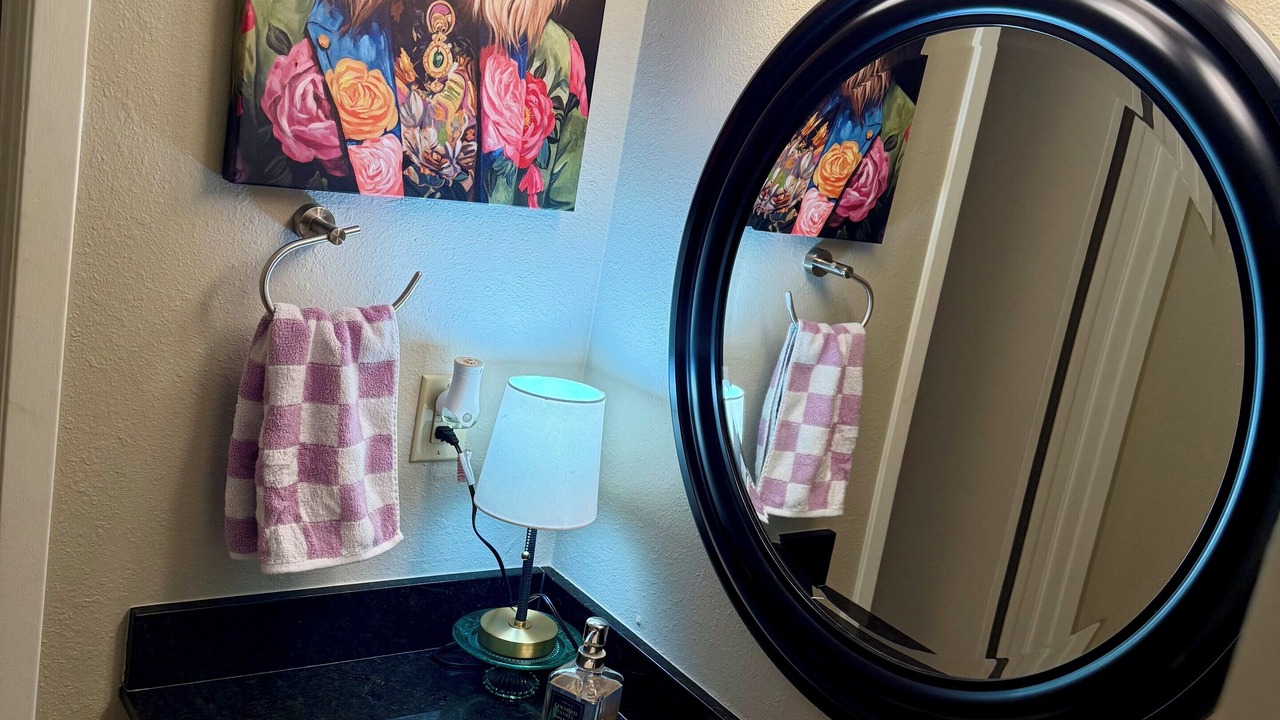 Photo of Bathroom in Crown Colony