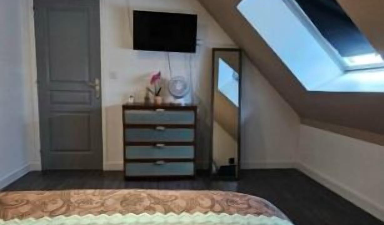 Photo of Bedroom in Clerey