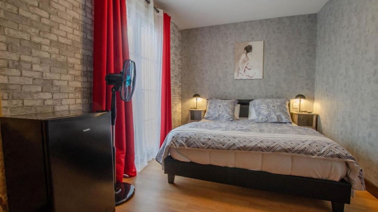 Photo of Bedroom in Clerey