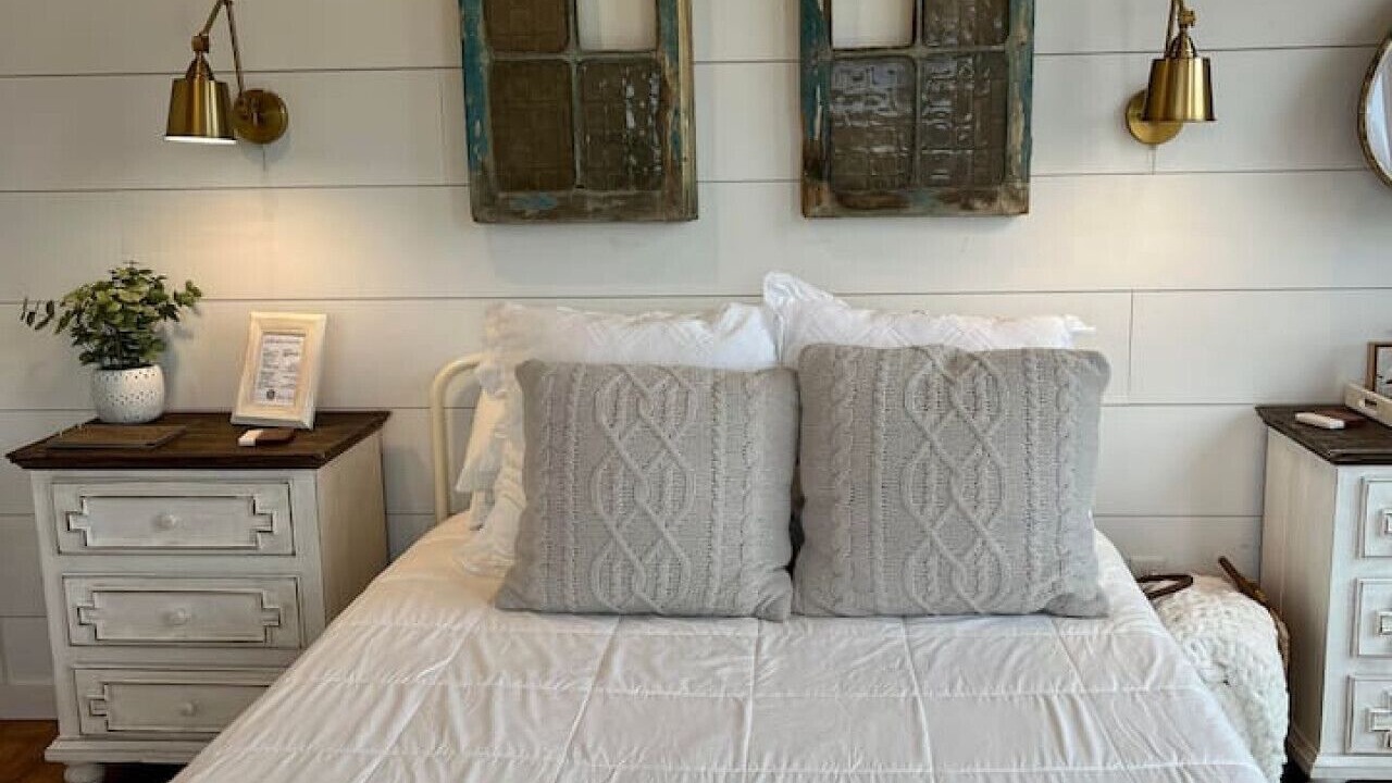 Photo of Bedroom in Lake Forest Estates