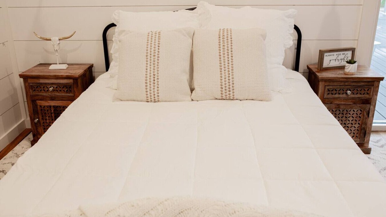 Photo of Bedroom in Lake Forest Estates